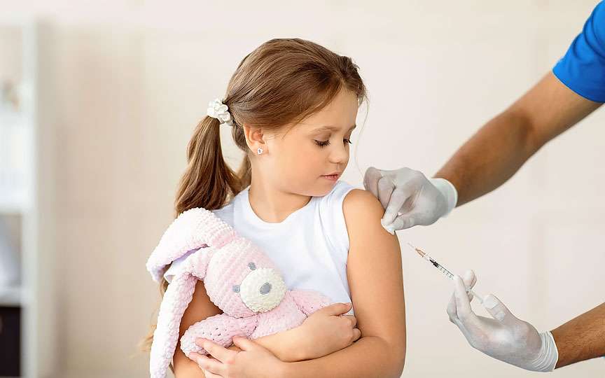 9 întrebări frecvente despre vaccinarea copiilor – ce trebuie să știe părinții