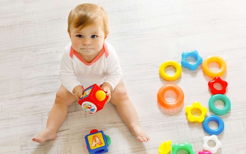 Cum să înveți copiii să distingă culorile: metode simple și eficiente