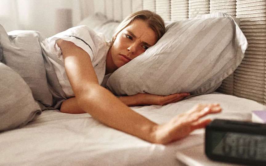 Cum să îți reglezi programul de somn după sărbători și să îți recapeți energia