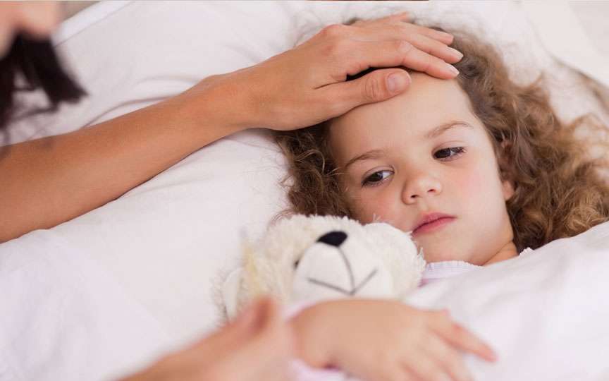 Febra la copii: când trebuie scăzută temperatura și când nu