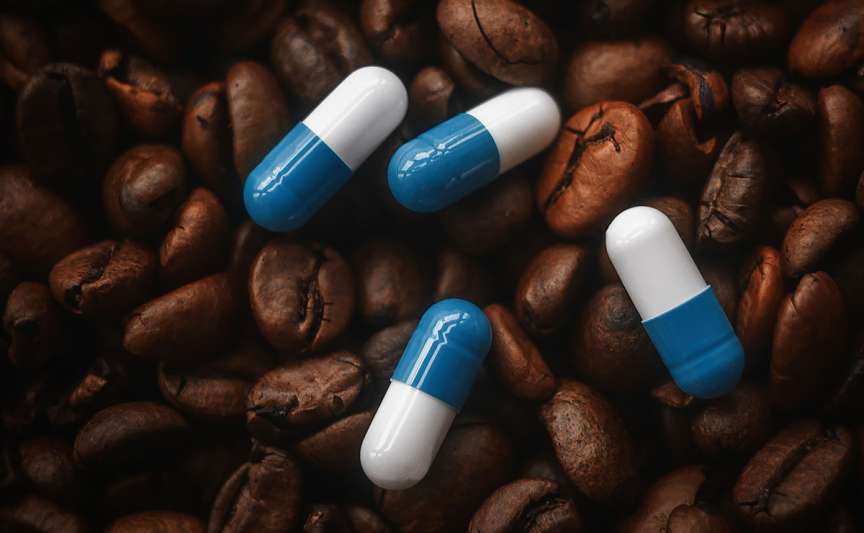 Cafeaua și medicamentele: 8 tratamente care nu trebuie combinate cu cafea