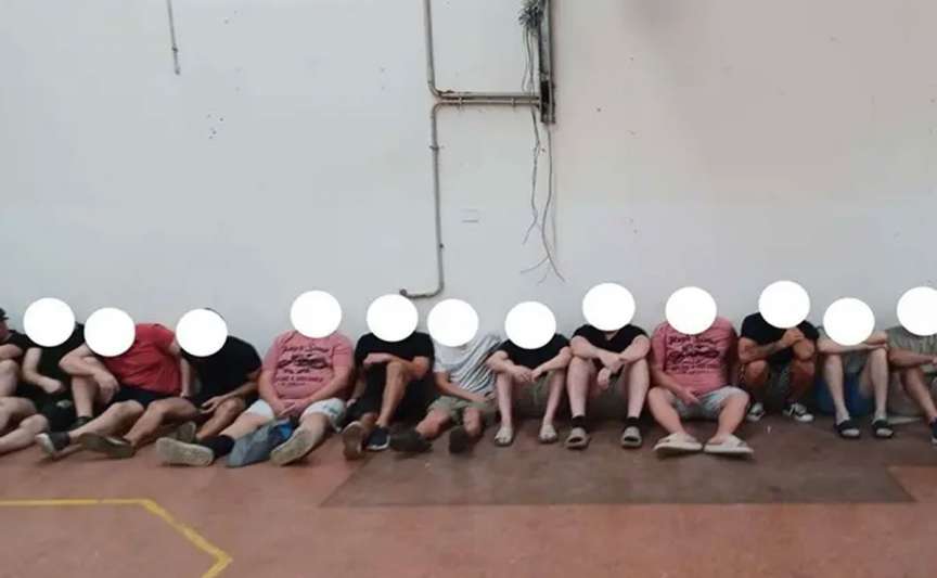 21 de moldoveni și ucraineni exploatați într-o fabrică ilegală de țigări din Italia