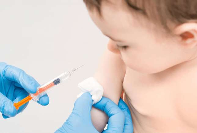 Republica Moldova introduce vaccinul meningococic pentru copii pe fondul creșterii cazurilor
