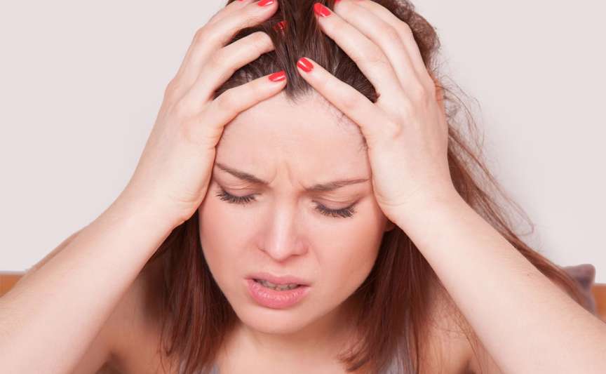 Estrogen și migrenă cu aură: când contraceptivele devin un risc pentru sănătate