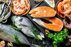 Consumul mai mare de fructe de mare în timpul sarcinii, asociat cu o frecvență mai redusă a colicilor și eczemei la sugari