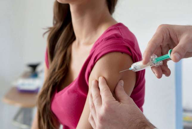Vaccinul anti-HPV reduce riscul de naștere prematură