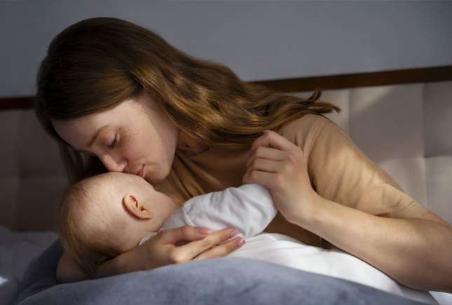 Somnul bebelușului în siguranță: de ce este recomandat un pătuț separat
