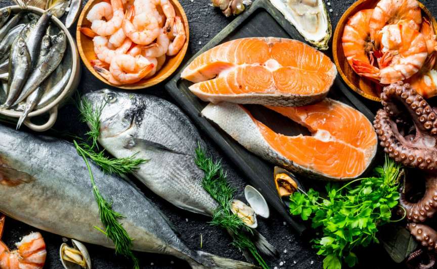 Consumul mai mare de fructe de mare în timpul sarcinii, asociat cu o frecvență mai redusă a colicilor și eczemei la sugari